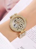 Дамски златен леопардов часовник с инкрустирани кристали
