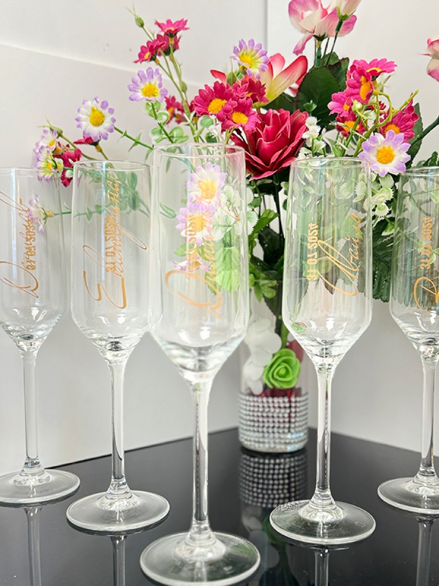 Чаша за шампанско с персонализирано име и дата