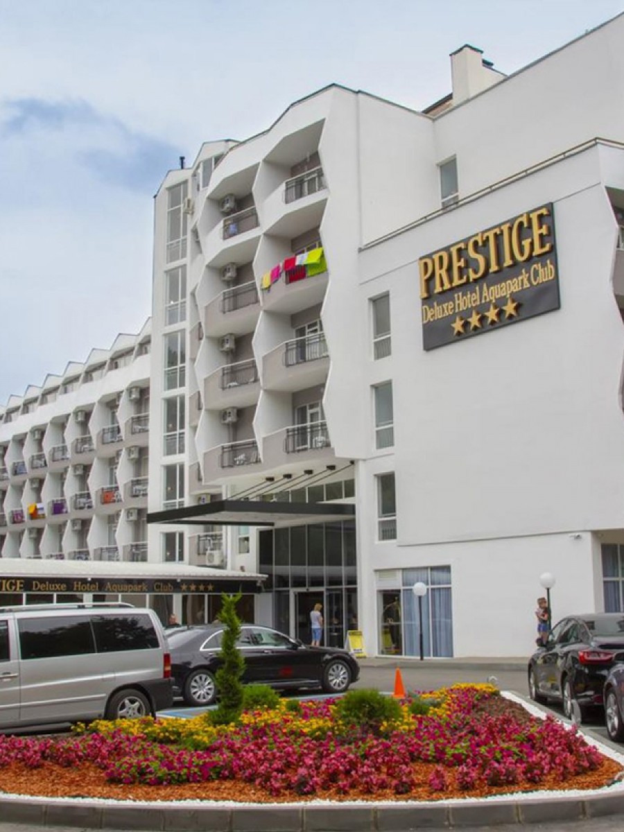 Брандиране на хотел с обемни букви със задно осветяване