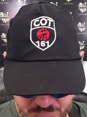 Брандиране на шапка с козирка